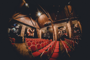 Sala Koncertowa Stodoła w Kąśnej Dolnej – fot. Kornelia Cygan